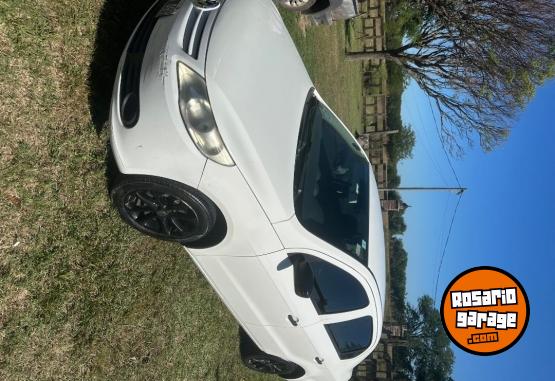 Autos - Volkswagen Voyage 2010 Nafta 197000Km - En Venta