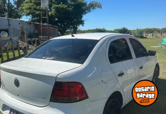 Autos - Volkswagen Voyage 2010 Nafta 197000Km - En Venta