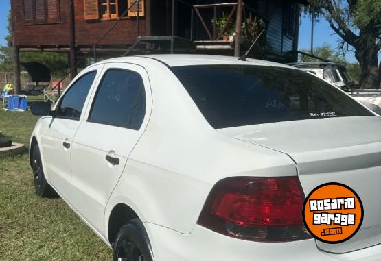 Autos - Volkswagen Voyage 2010 Nafta 197000Km - En Venta