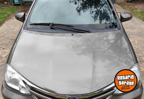 Autos - Toyota Etios xls 2017 Nafta 60000Km - En Venta