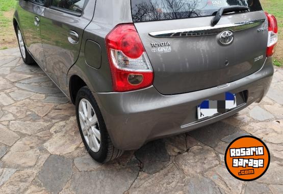 Autos - Toyota Etios xls 2017 Nafta 60000Km - En Venta