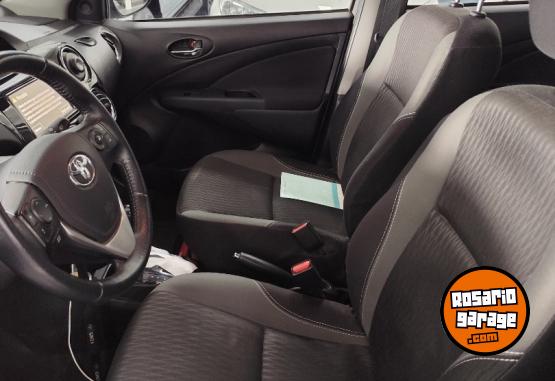 Autos - Toyota Etios xls 2017 Nafta 60000Km - En Venta
