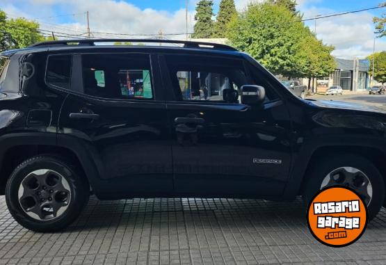 Camionetas - Jeep RENEGADE SPORT PLUS AT 2018 Nafta 85000Km - En Venta