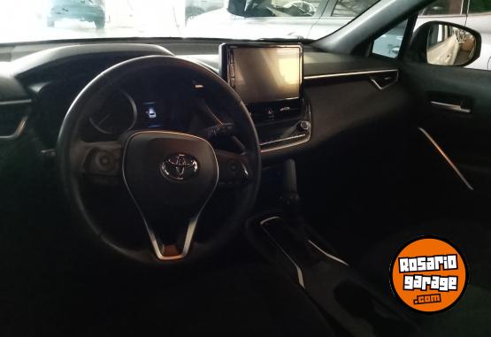 Autos - Toyota COROLLA CROSS XEI HEV 1,8 2022 Electrico / Hibrido 45048Km - En Venta