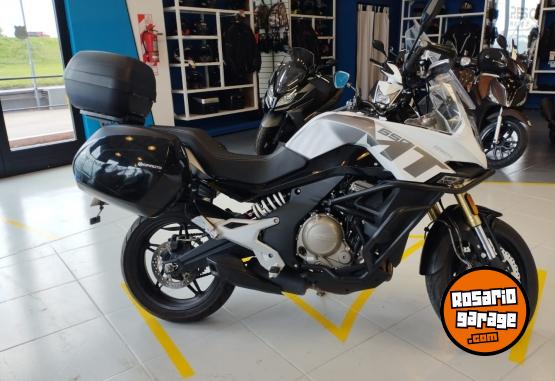 Motos - CF CF 650 MT 2025 Nafta 11600Km - En Venta