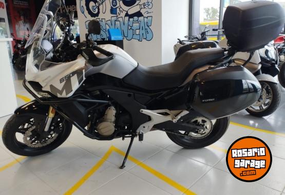Motos - CF CF 650 MT 2025 Nafta 11600Km - En Venta