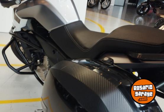 Motos - CF CF 650 MT 2025 Nafta 11600Km - En Venta