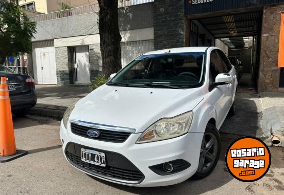 Autos - Ford FOCUS 1.6 EXE 2011 Nafta 233000Km - En Venta