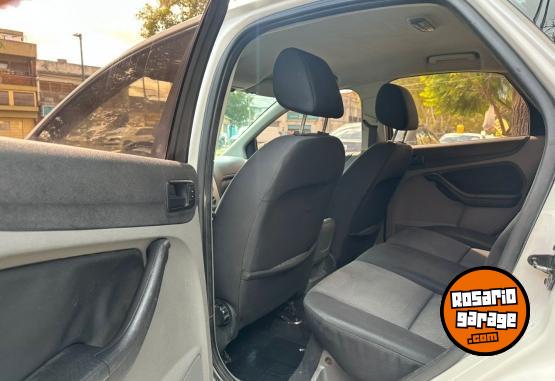 Autos - Ford FOCUS 1.6 EXE 2011 Nafta 233000Km - En Venta