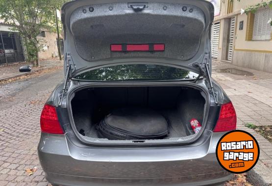 Autos - Bmw 325 I EXECUTIVE 2011 Nafta 205000Km - En Venta