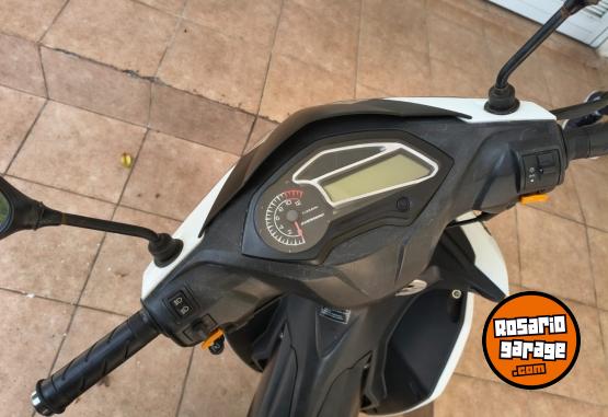 Motos - Guerrero Trip 125 2024 Nafta 17000Km - En Venta