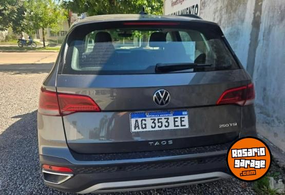 Autos - Volkswagen taos comfortline 2024 Nafta 41000Km - En Venta