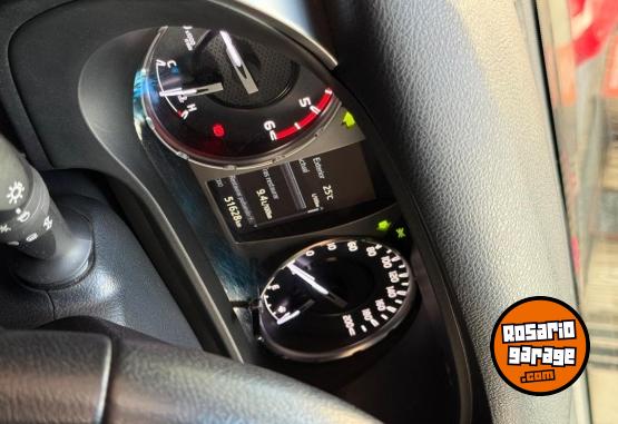 Camionetas - Toyota Hilux SR 2022 Diesel 51000Km - En Venta