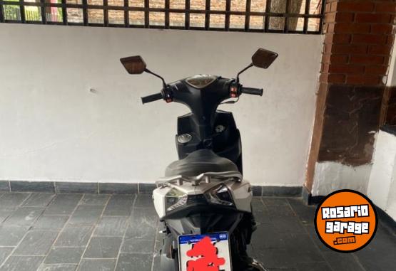 Motos - Zanella Styler rs 150cc 2024 Nafta 8500Km - En Venta