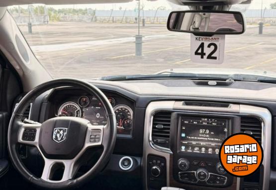 Camionetas - RAM Laramie 5.7 2018 Nafta 64000Km - En Venta