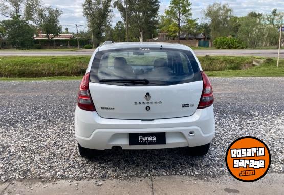 Autos - Renault Sandero pack 1.6 2012 Nafta 120000Km - En Venta