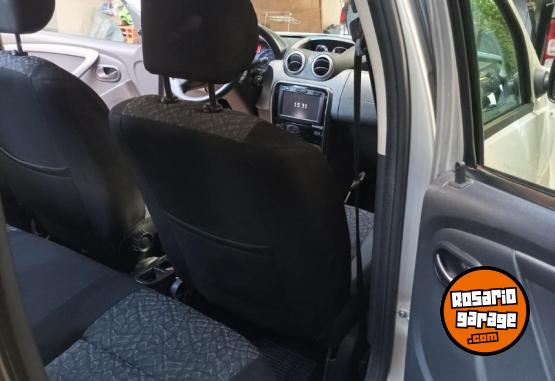 Autos - Renault Duster 1.6 4x2 Tech Road 2013 GNC 215000Km - En Venta