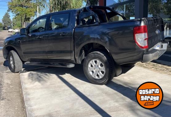 Camionetas - Ford RANGER XLS 2020 Diesel 100000Km - En Venta