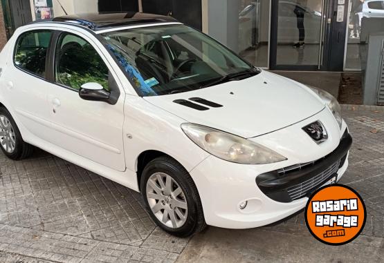 Autos - Peugeot 207 XT PREMIUM 2010 Nafta 122000Km - En Venta