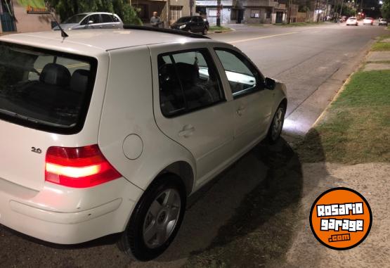 Autos - Volkswagen Golf 2000 Nafta 280000Km - En Venta