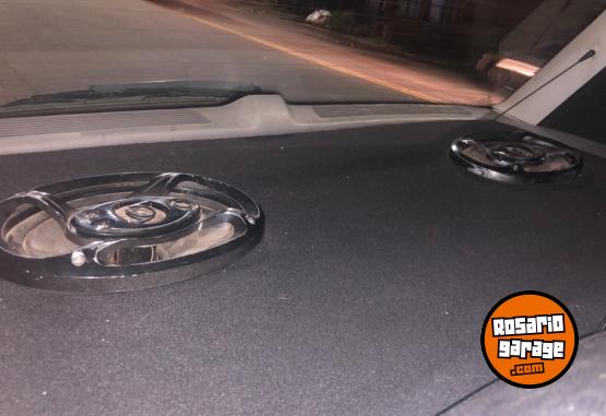 Autos - Volkswagen Golf 2000 Nafta 280000Km - En Venta