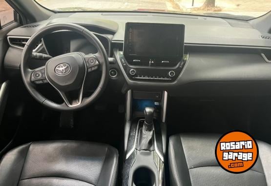 Autos - Toyota COROLLA CROSS SEG 2022 2022 Nafta 68000Km - En Venta
