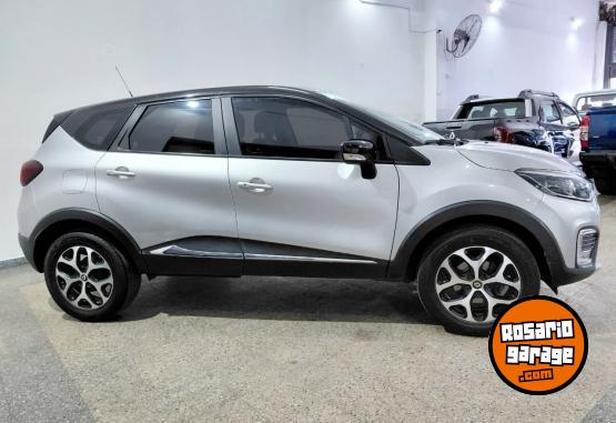 Autos - Renault Captur intens 2018 Nafta 147000Km - En Venta
