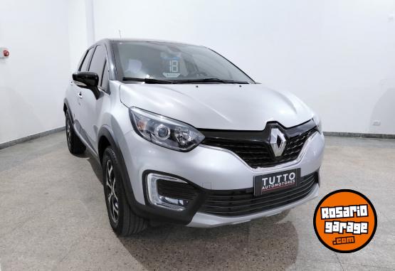 Autos - Renault Captur intens 2018 Nafta 147000Km - En Venta