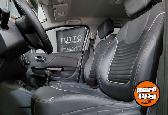 Autos - Renault Captur intens 2018 Nafta 147000Km - En Venta