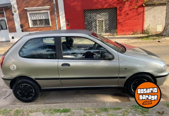 Autos - Fiat Palio 2000 Nafta 230000Km - En Venta