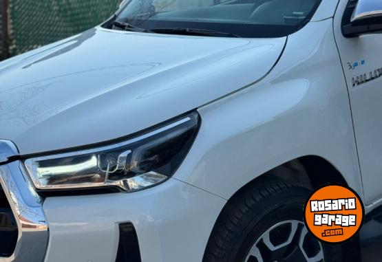 Camionetas - Toyota hiliux srx 2021 Diesel 90000Km - En Venta