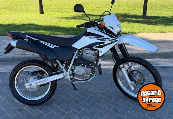 Motos - Honda TORNADO 250 2012 Nafta 27000Km - En Venta