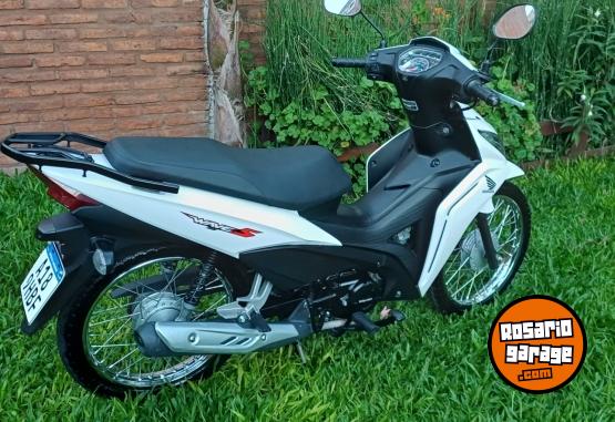 Motos - Honda Wave 110S 2023 Nafta 3600Km - En Venta