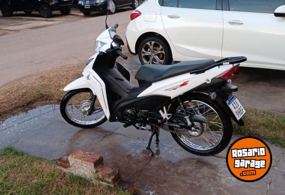 Motos - Honda Wave 110S 2023 Nafta 3900Km - En Venta