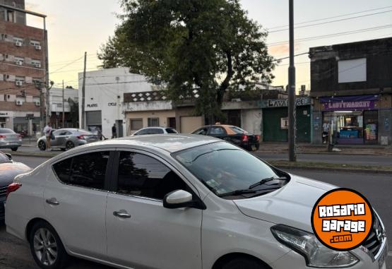 Autos - Nissan Versa 2017 Nafta 109000Km - En Venta