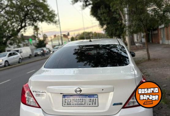 Autos - Nissan Versa 2017 Nafta 109000Km - En Venta