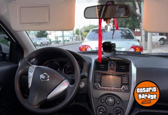 Autos - Nissan Versa 2017 Nafta 109000Km - En Venta