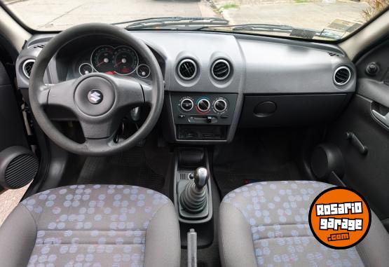 Autos - Suzuki Fun 2010 Nafta 99800Km - En Venta