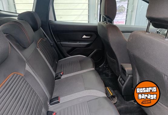 Autos - Renault DUSTER ICONIC 4X4 MT6 2025 Nafta 29000Km - En Venta