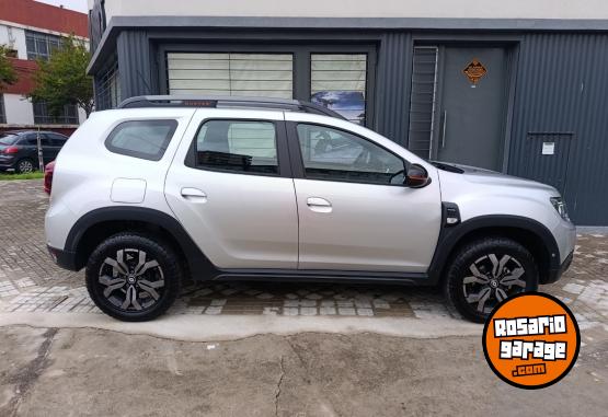 Autos - Renault DUSTER ICONIC 4X4 MT6 2025 Nafta 29000Km - En Venta