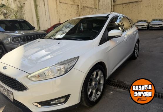 Autos - Ford Focus se plus 2016 Nafta 156000Km - En Venta