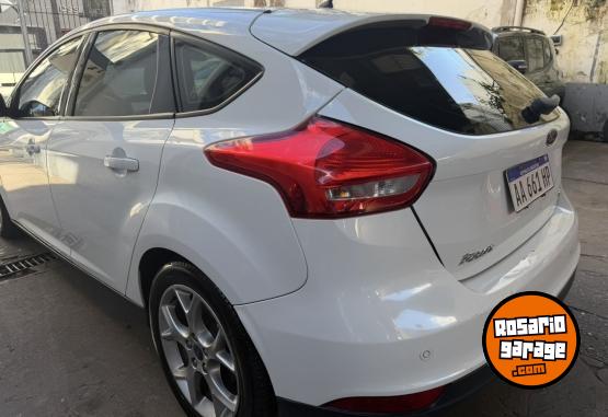 Autos - Ford Focus se plus 2016 Nafta 156000Km - En Venta