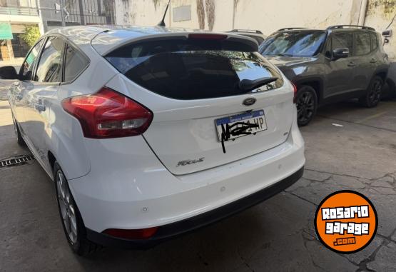 Autos - Ford Focus se plus 2016 Nafta 156000Km - En Venta