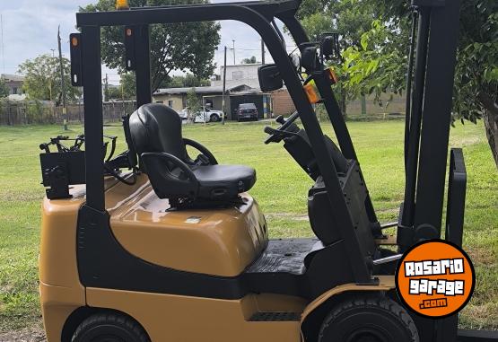 Camiones y Gr�as - Autoelevadore  Marca Yale - En Venta