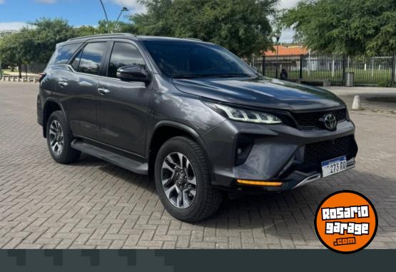 Camionetas - Toyota Hilux sw4 Diamond 2022 Diesel 78000Km - En Venta