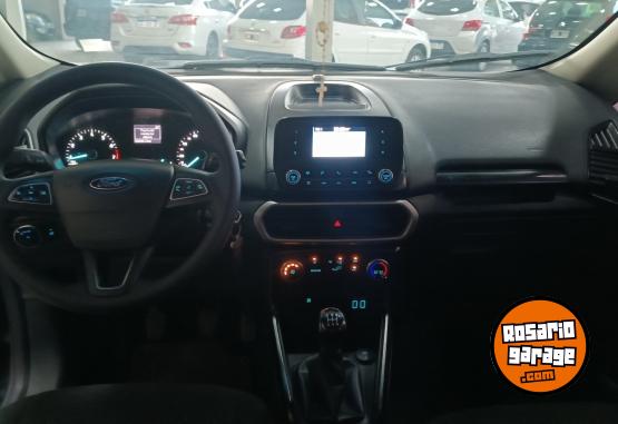 Camionetas - Ford ECOSPORT 2017 Nafta 93400Km - En Venta