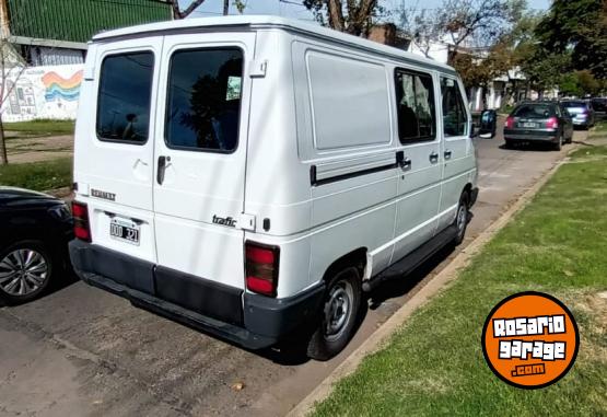 Utilitarios - Renault Trafic corta 1.9 diesel 2000 Diesel 265000Km - En Venta