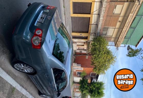 Autos - Volkswagen Vento 2008 Nafta 175000Km - En Venta