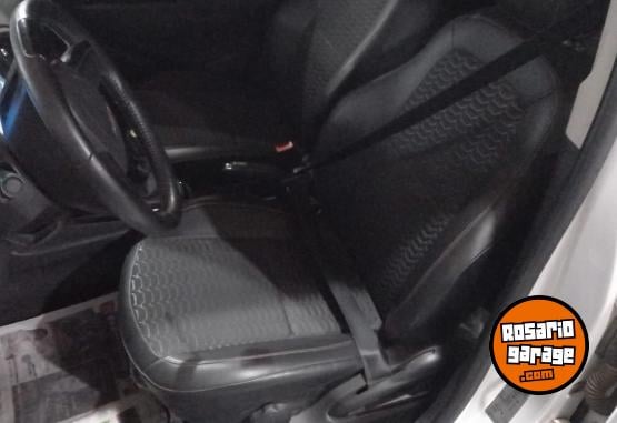 Autos - Chevrolet ONIX 2017 Nafta 120000Km - En Venta