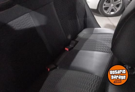 Autos - Chevrolet ONIX 2017 Nafta 120000Km - En Venta